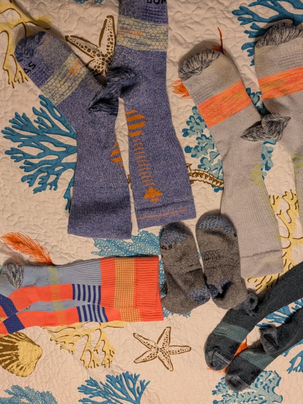 Bombas Compression Socks Bundle (5 pair) Size Medium